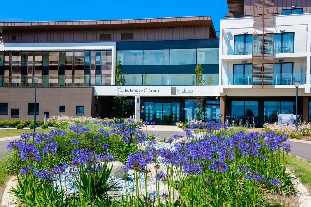 Hôtel&Spa Les Bains de Cabourg by Thalazur Exterior foto