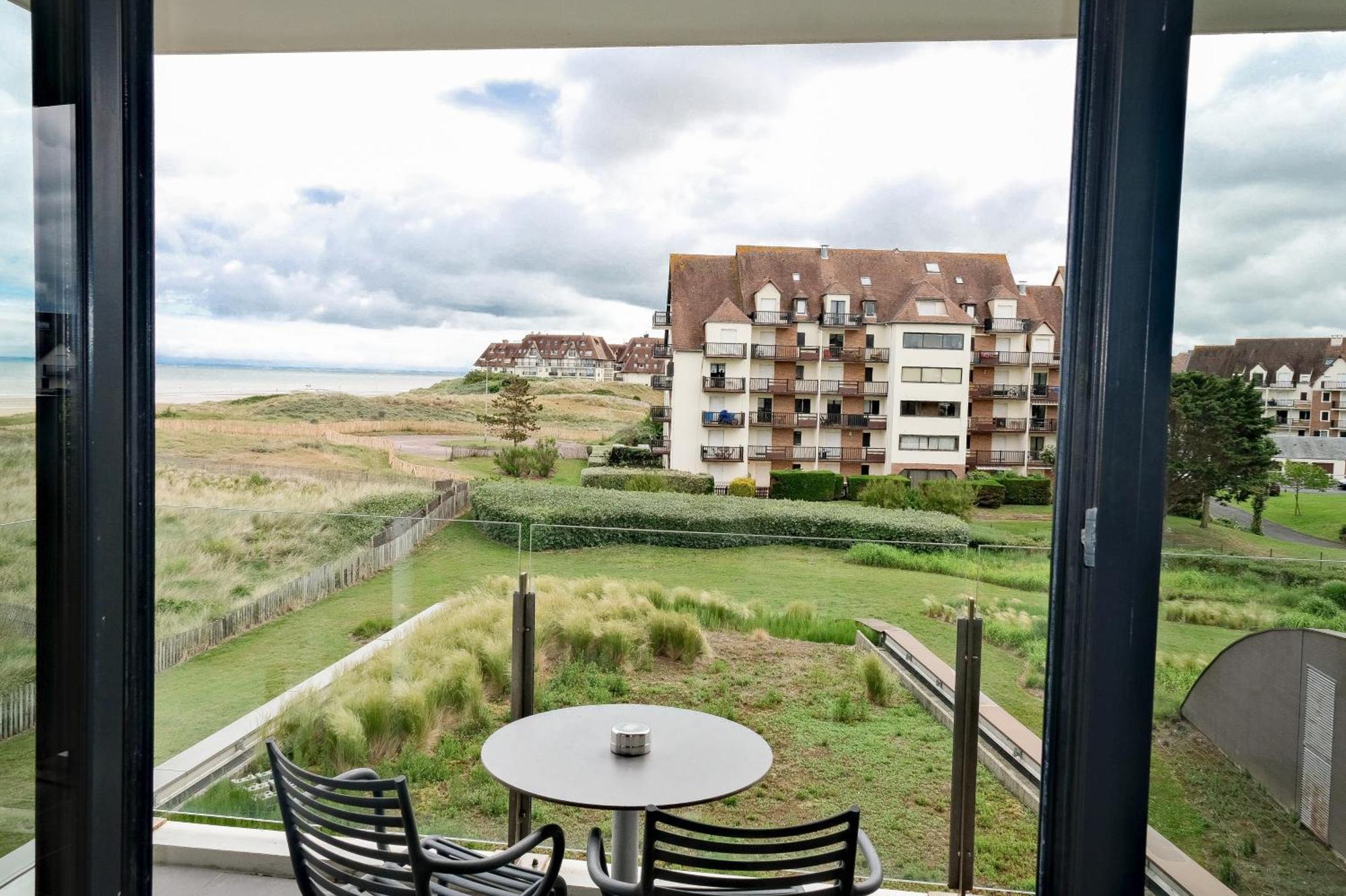 Hôtel&Spa Les Bains de Cabourg by Thalazur Exterior foto