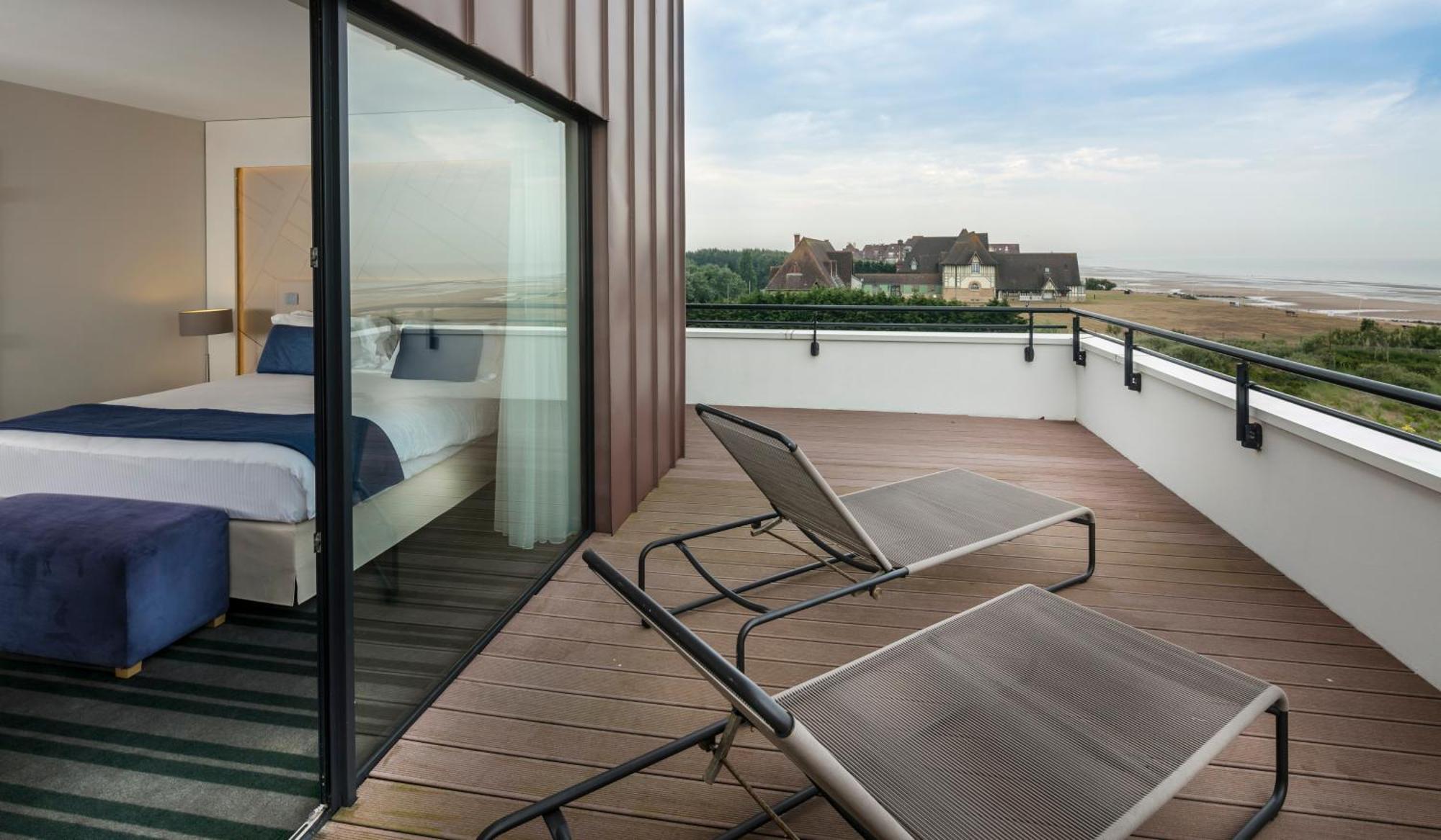 Hôtel&Spa Les Bains de Cabourg by Thalazur Exterior foto