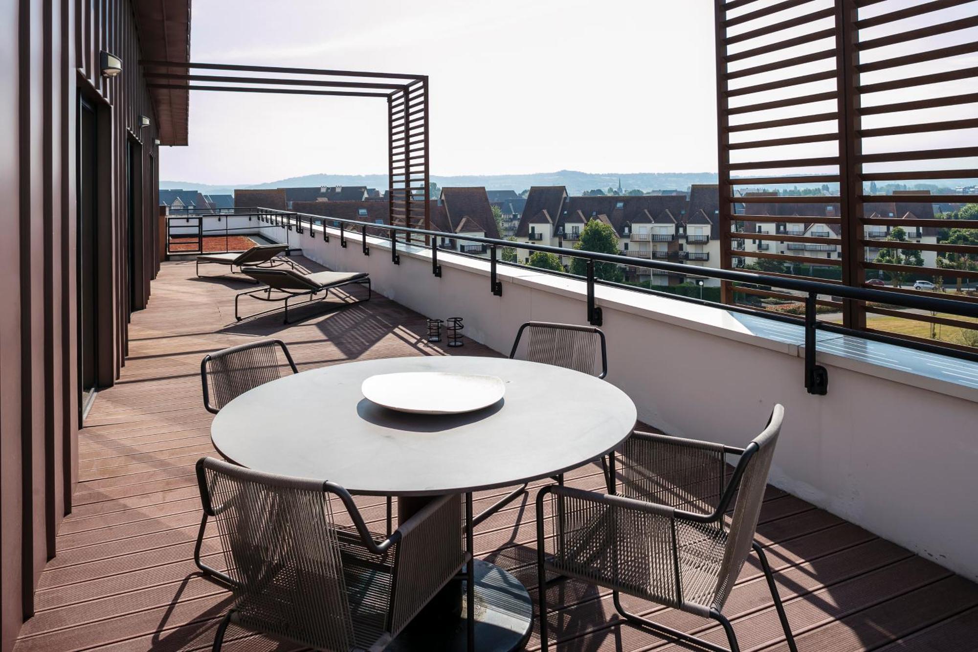 Hôtel&Spa Les Bains de Cabourg by Thalazur Exterior foto
